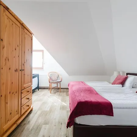Am Wald Modern Retreat *